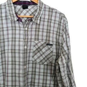 💥 Oakley Grey & Purple Plaid Button Down